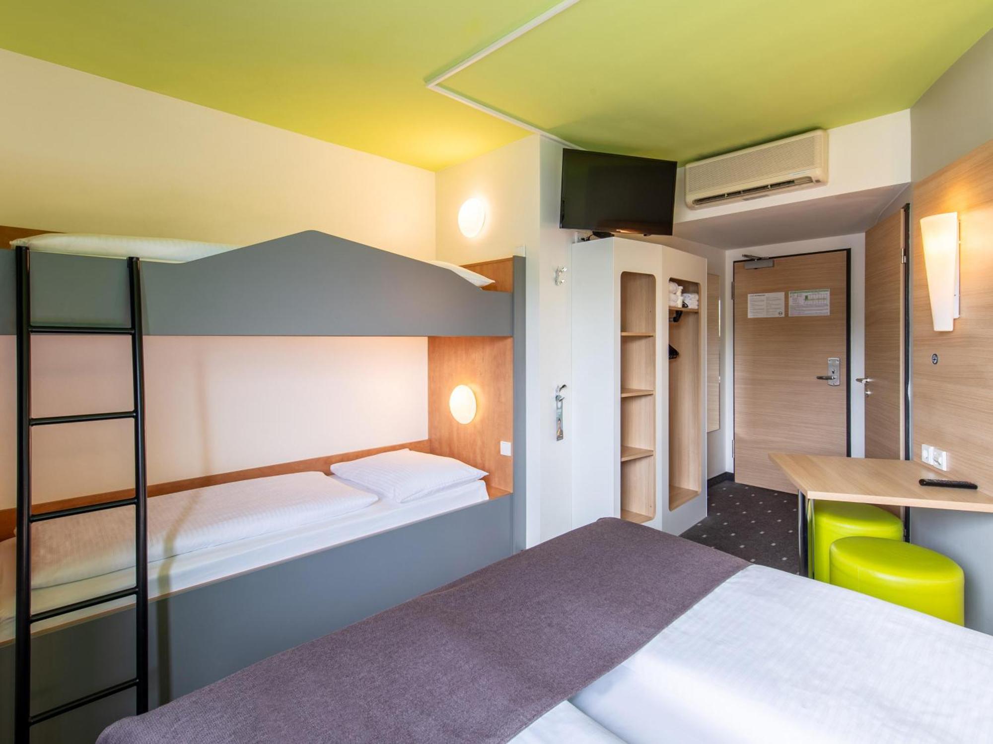 B&B Hotel Erlangen-Sued Extérieur photo