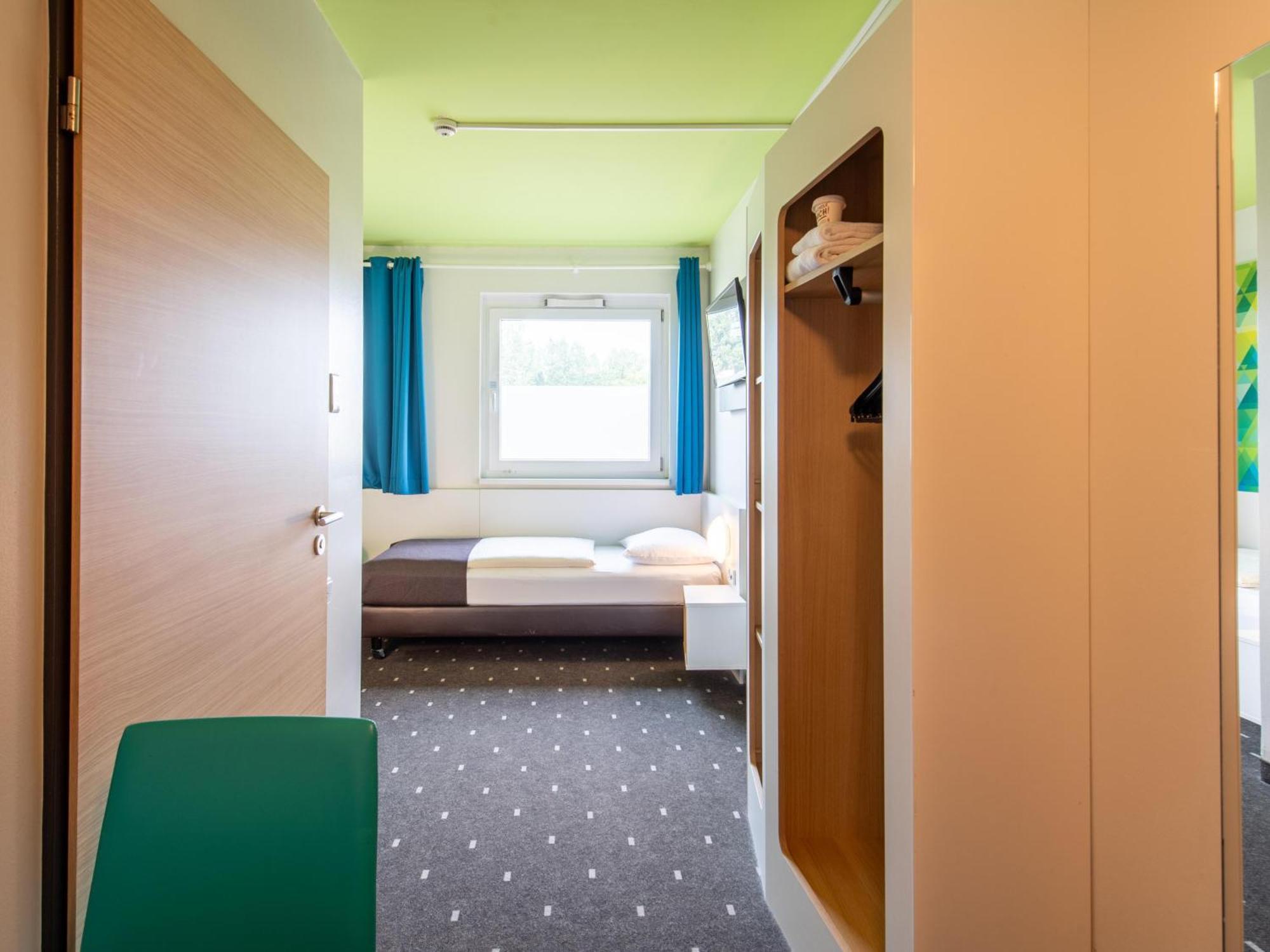 B&B Hotel Erlangen-Sued Extérieur photo