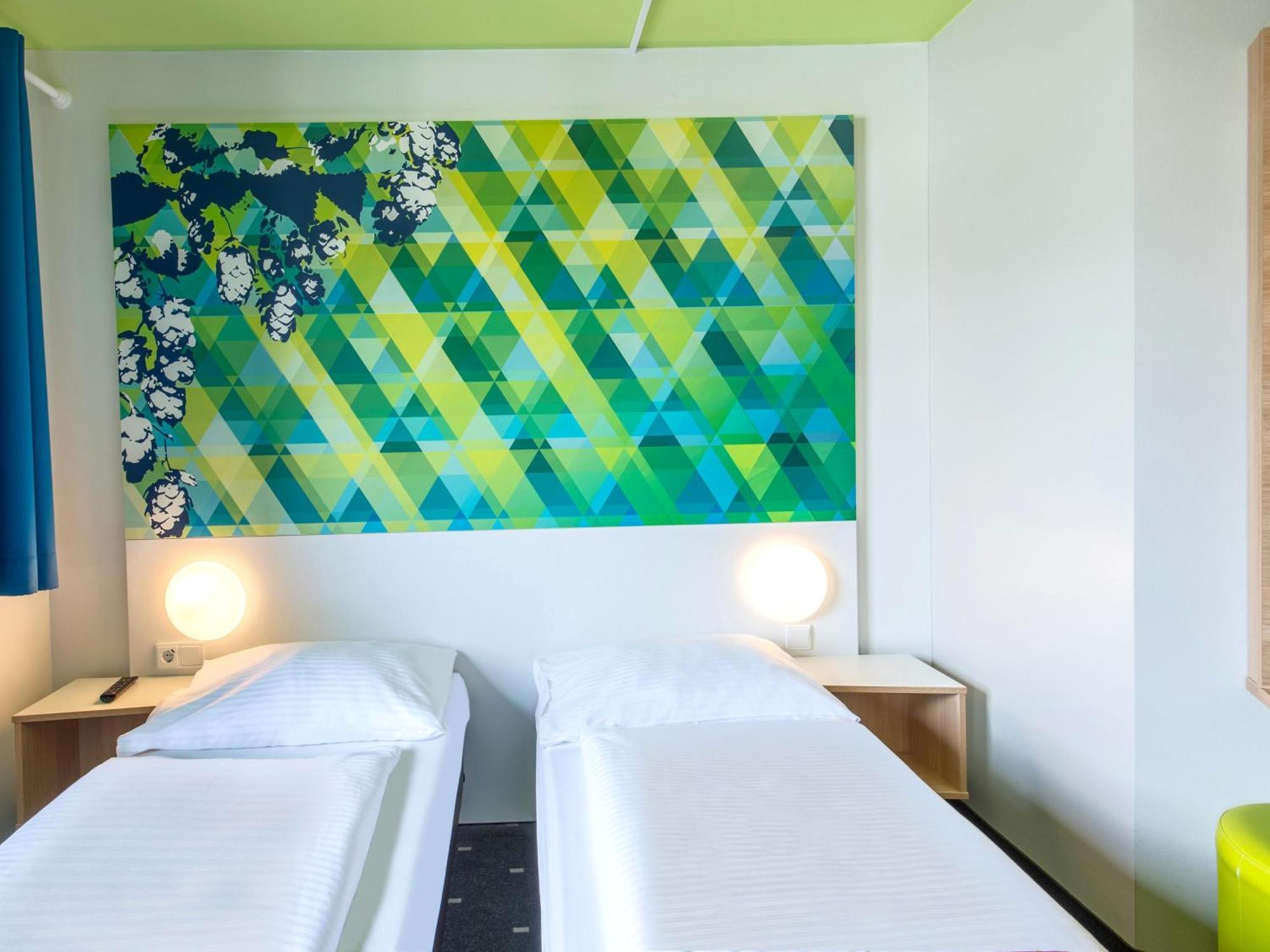 B&B Hotel Erlangen-Sued Extérieur photo